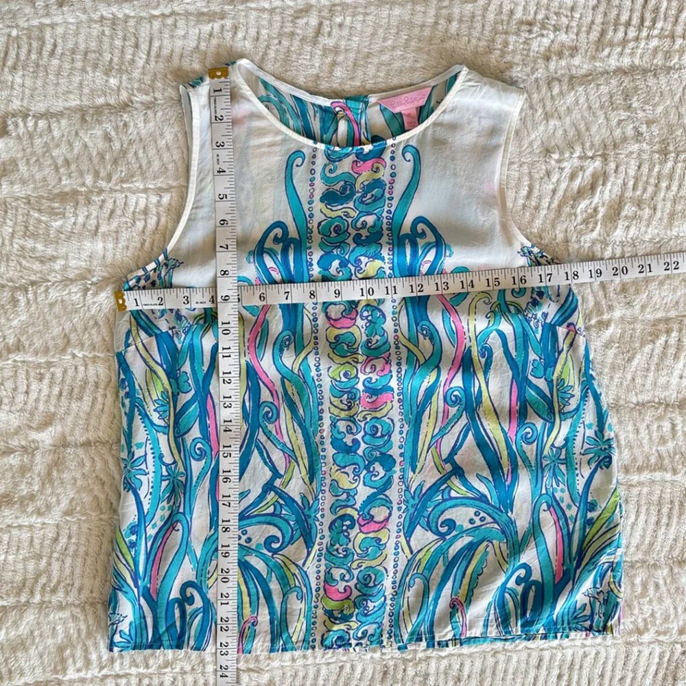 Lilly Pulitzer 100% Silk Tank Blouse, Blue Pattern with Gold Button Back, Size M - Picture 5 of 9